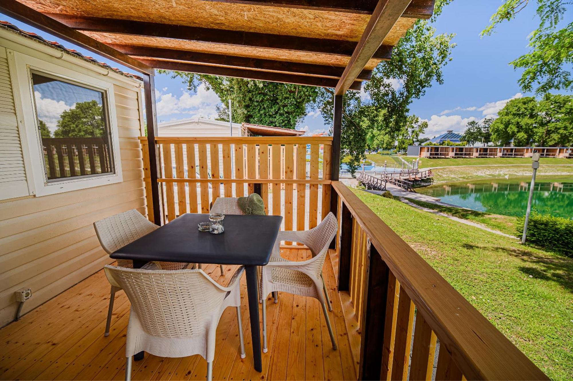 Lake View Mobile Homes With Thermal Riviera Tickets In Terme Catez Catez ob Savi Kamer foto
